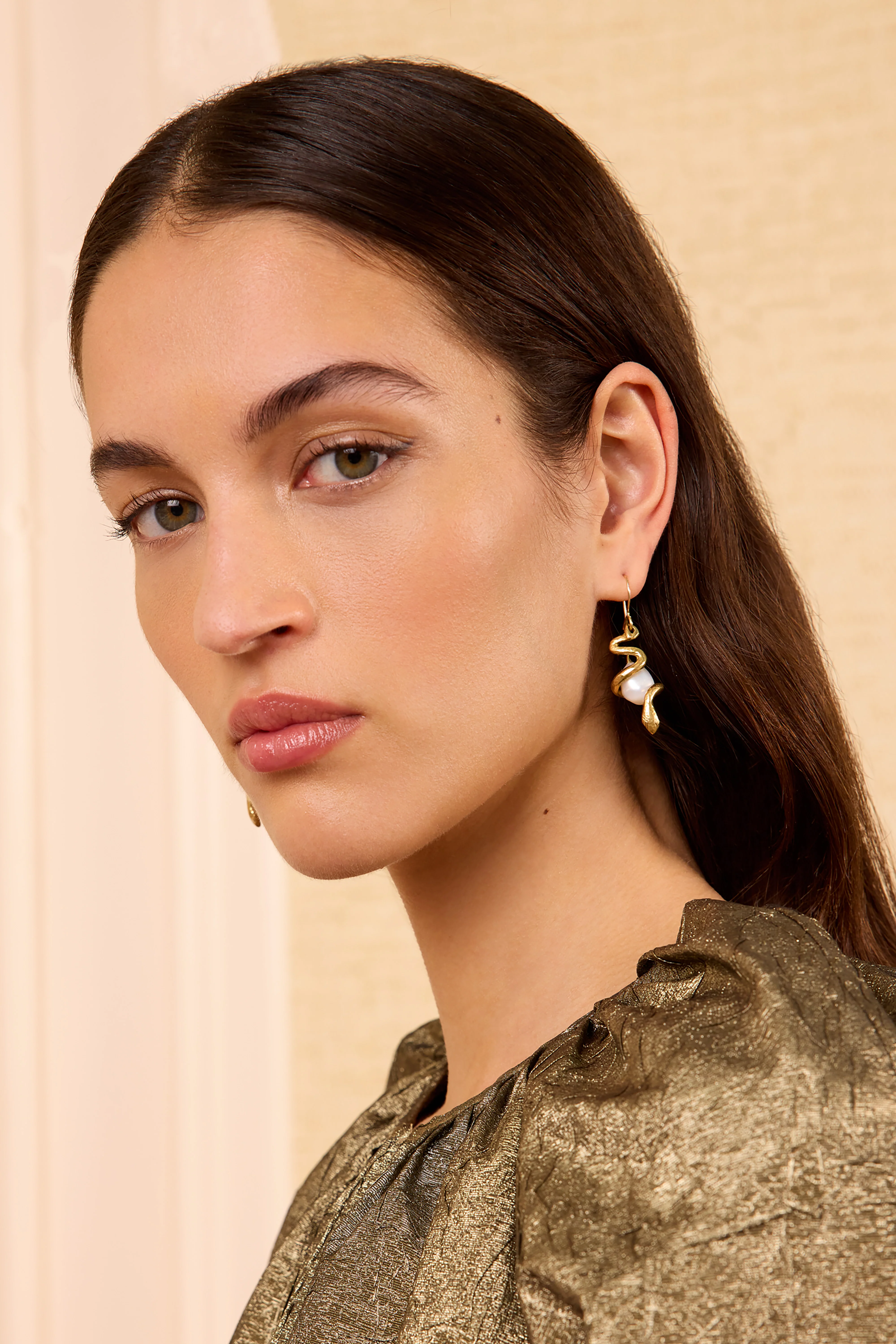 Pearl Snake Earring - Pearl - Image 4